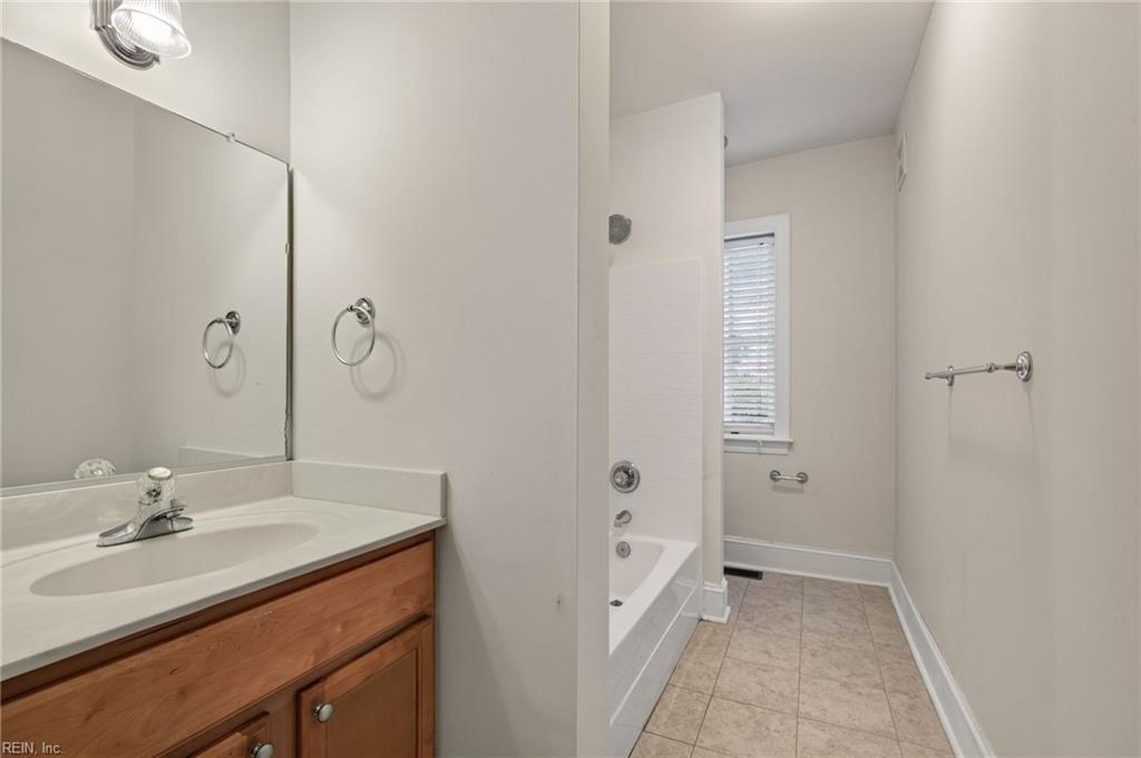 3710 Colley Ave Property Photo 18