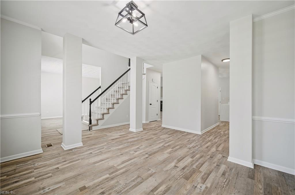 509 Fair Oak Dr Property Photo 8