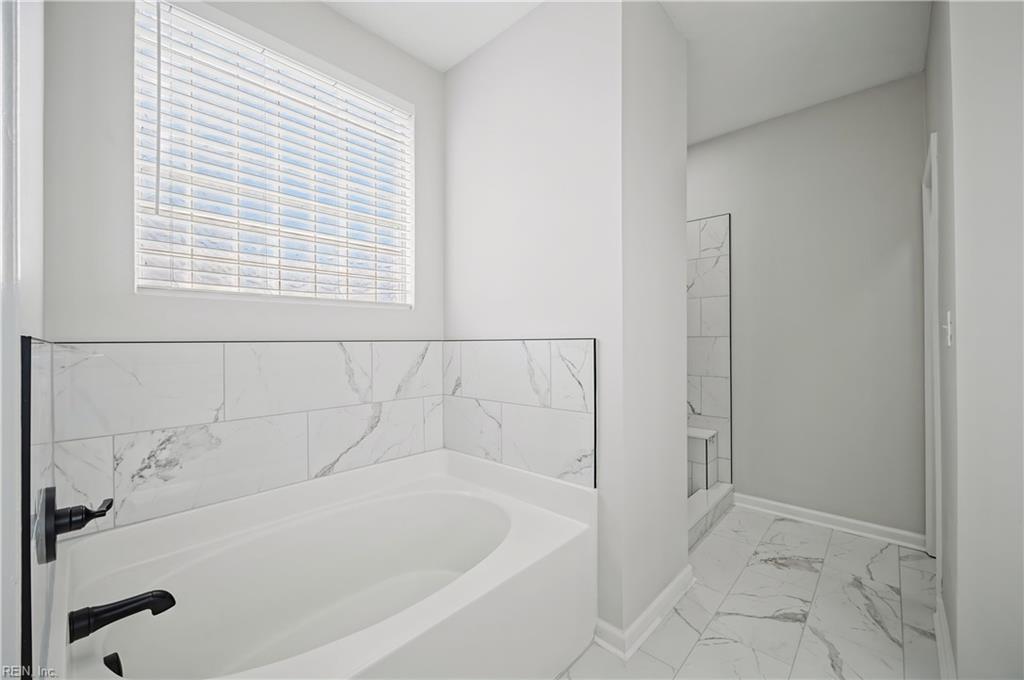 509 Fair Oak Dr Property Photo 24