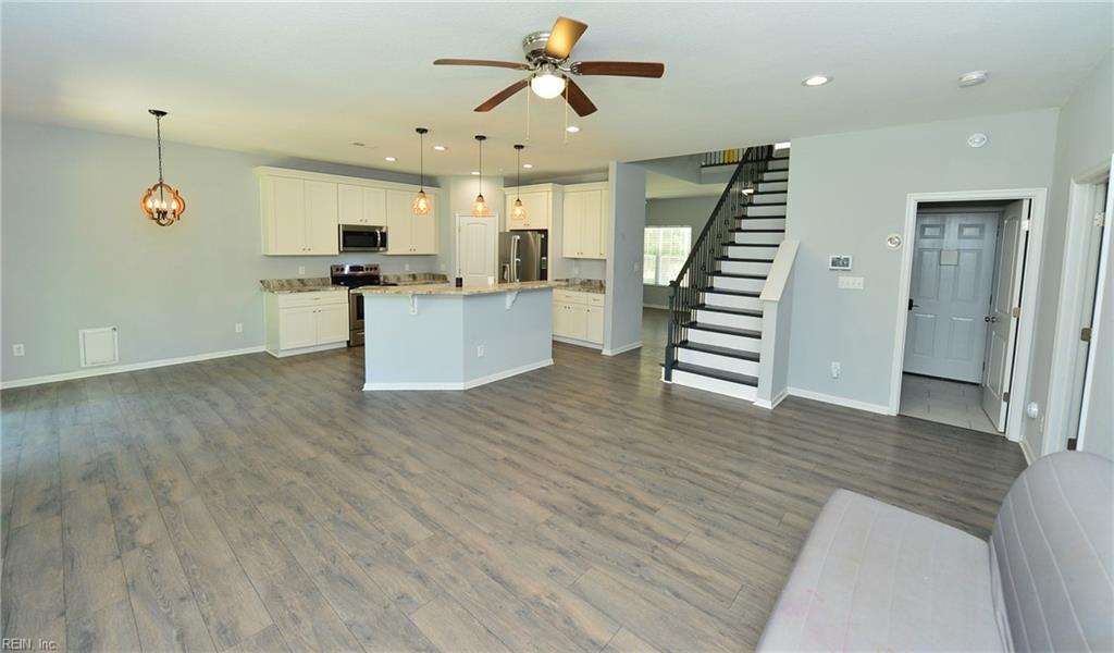 4219 Helen St Property Photo 4