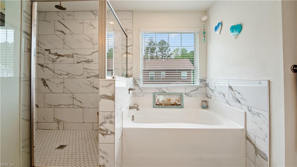 1024 Loutro Ct Property Photo 17