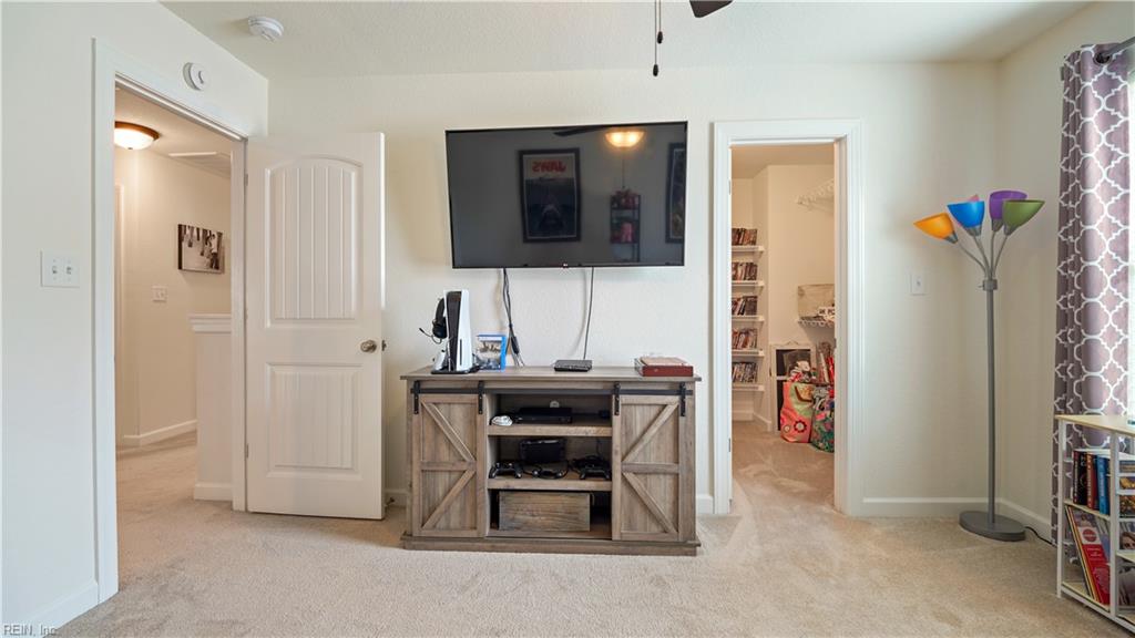 1024 Loutro Ct Property Photo 19