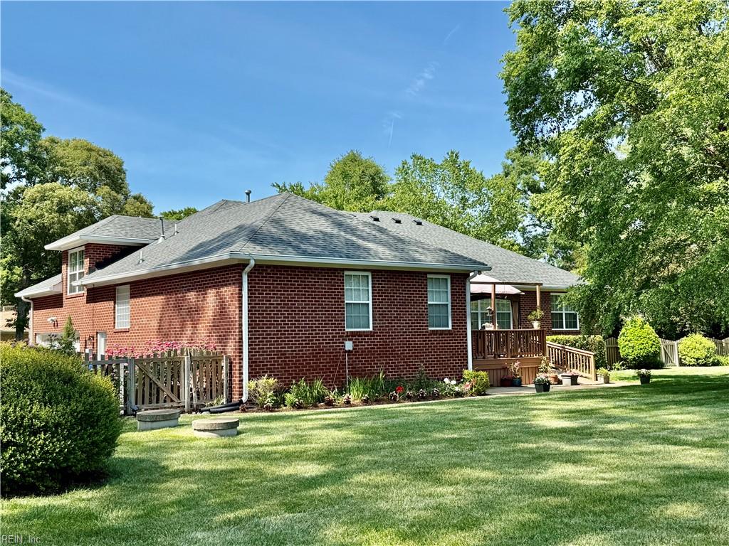 8776 Adams Dr E Property Photo 40