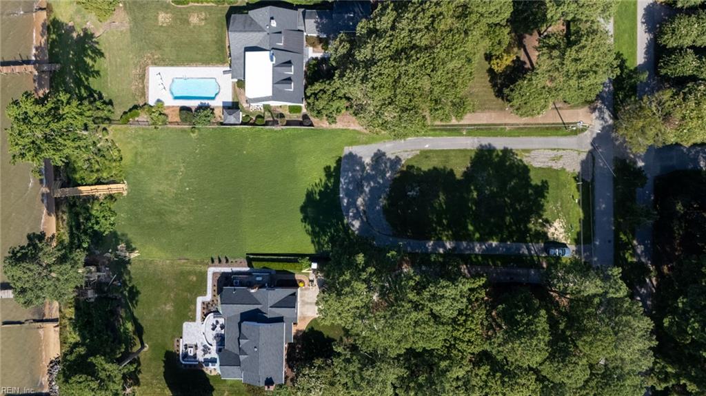 803 Riverside Dr Property Photo 2