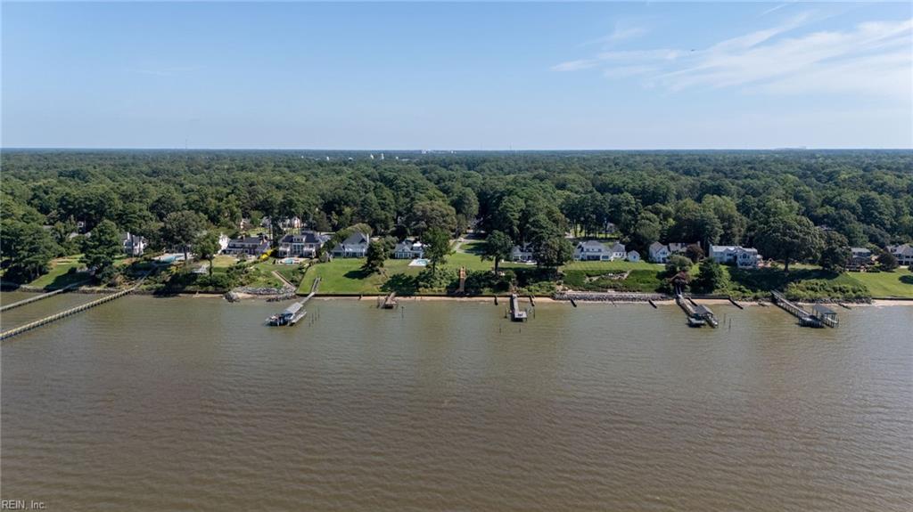 803 Riverside Dr Property Photo 6
