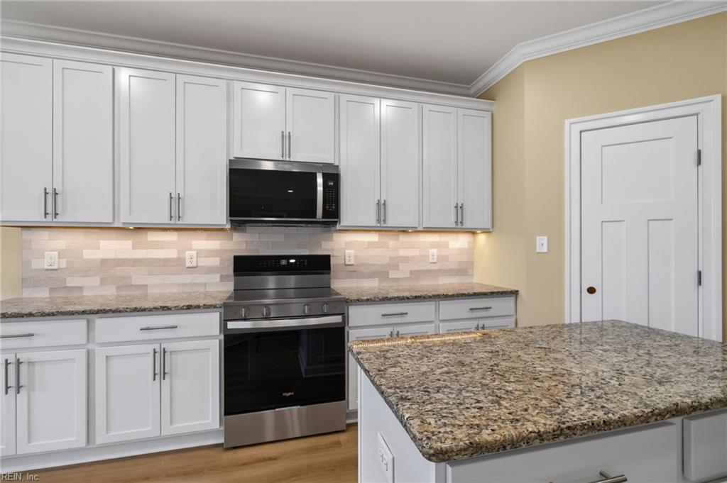 24 Brough Ln Property Photo 12