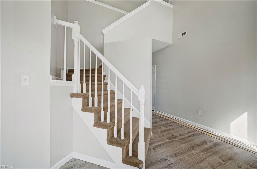 202 Cameron Xing Property Photo 4