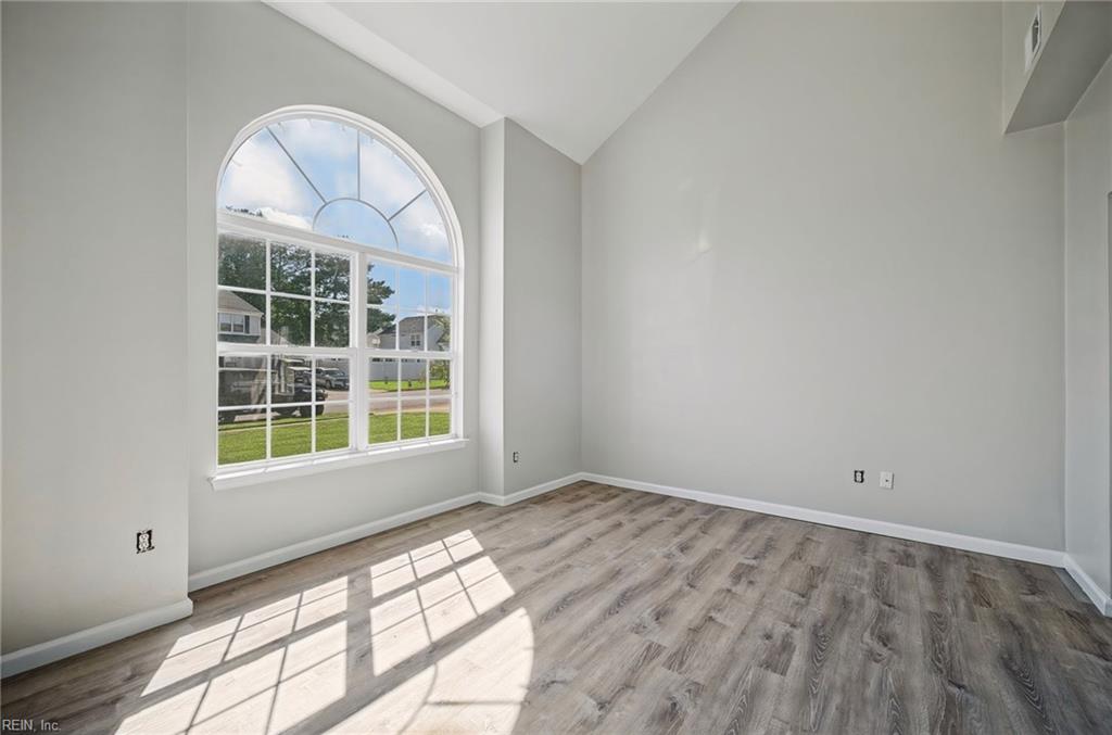 202 Cameron Xing Property Photo 8