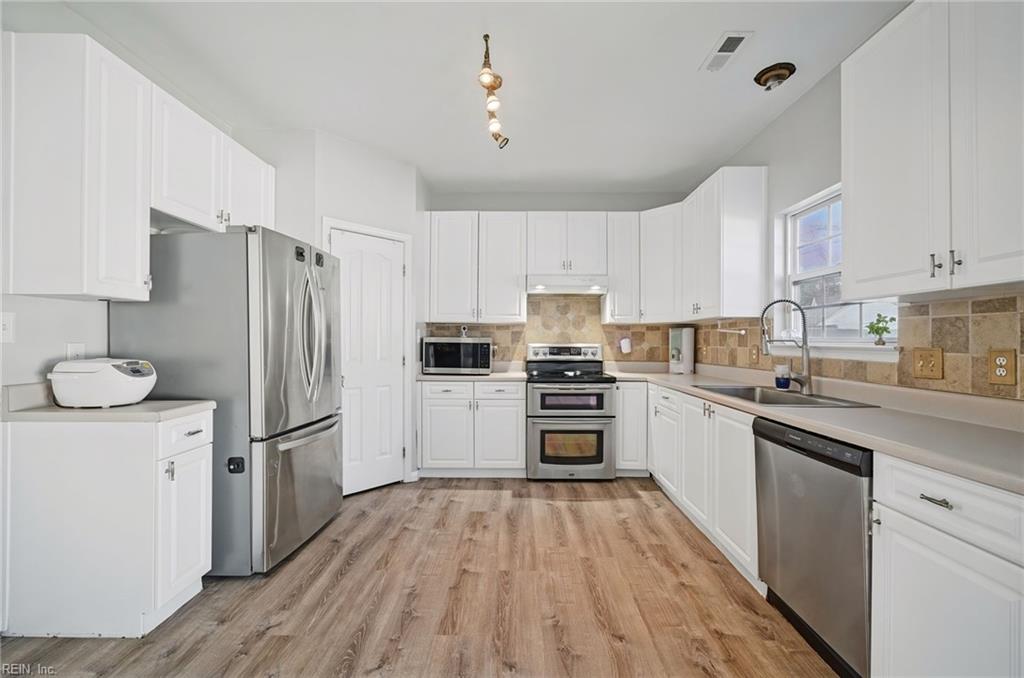 202 Cameron Xing Property Photo 9