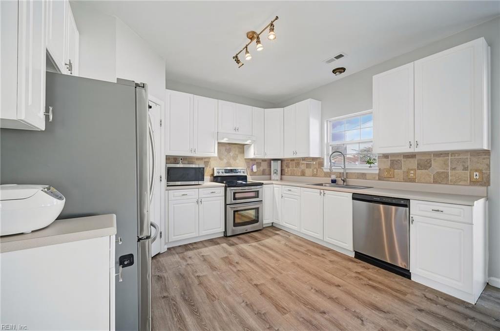 202 Cameron Xing Property Photo 10
