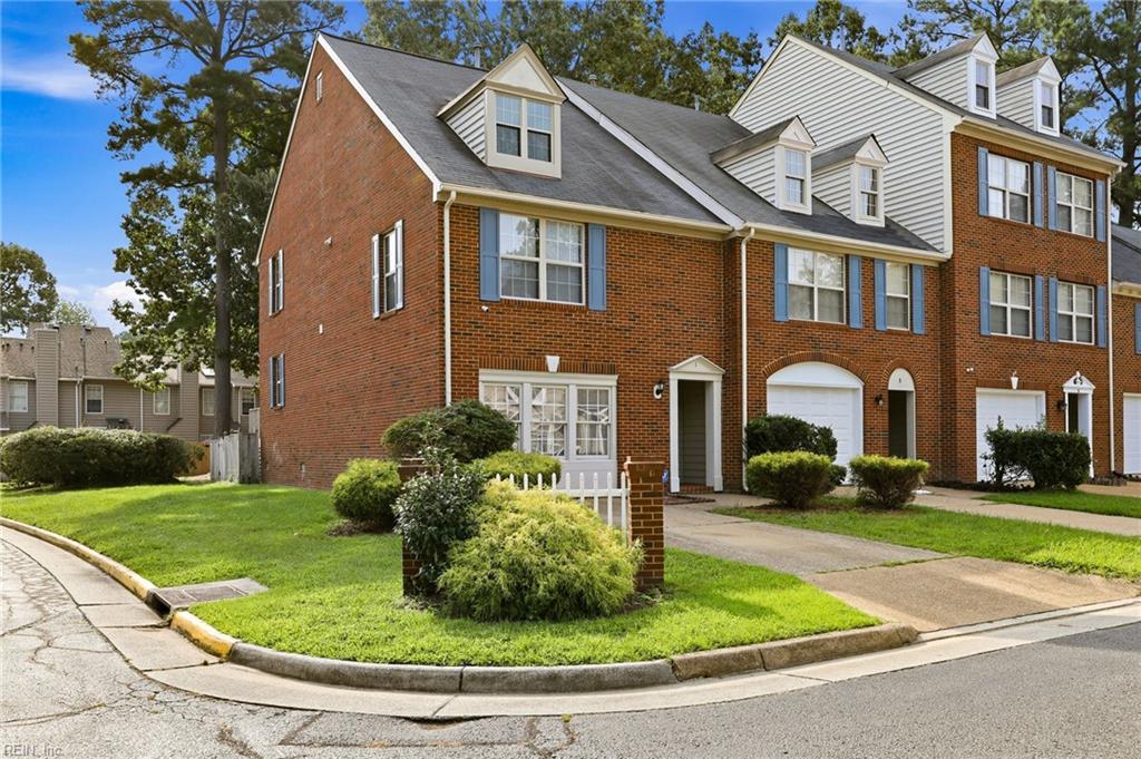 1 Loquat Pl Property Photo 1