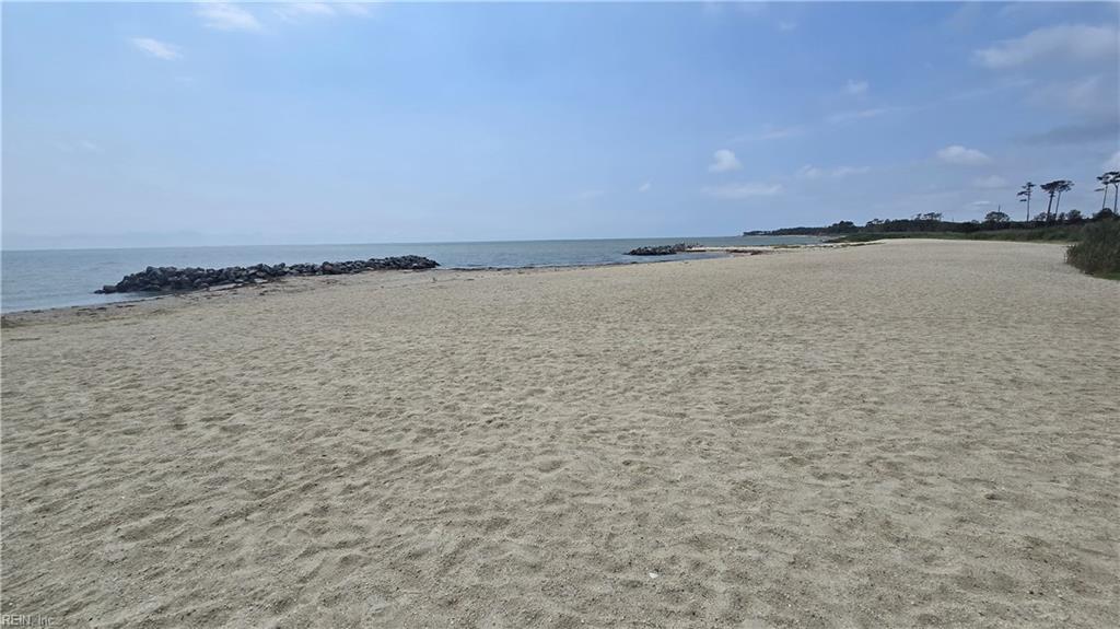 2122 Haven Beach Rd Property Photo 4