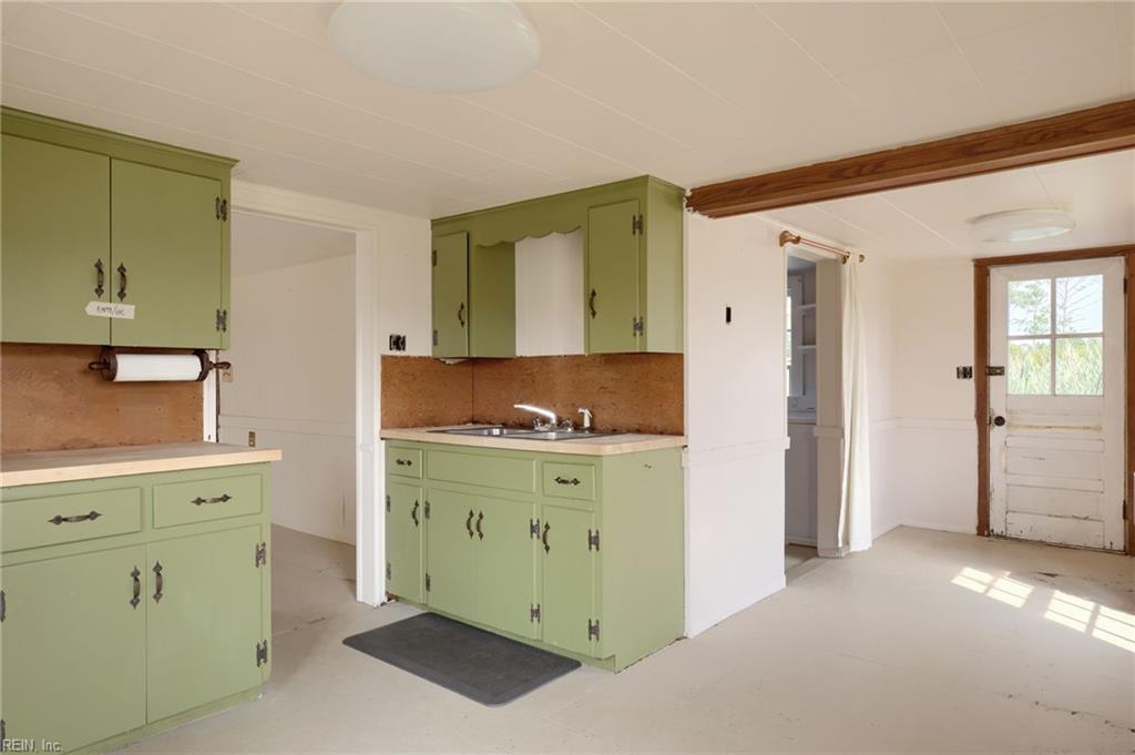 2122 Haven Beach Rd Property Photo 10