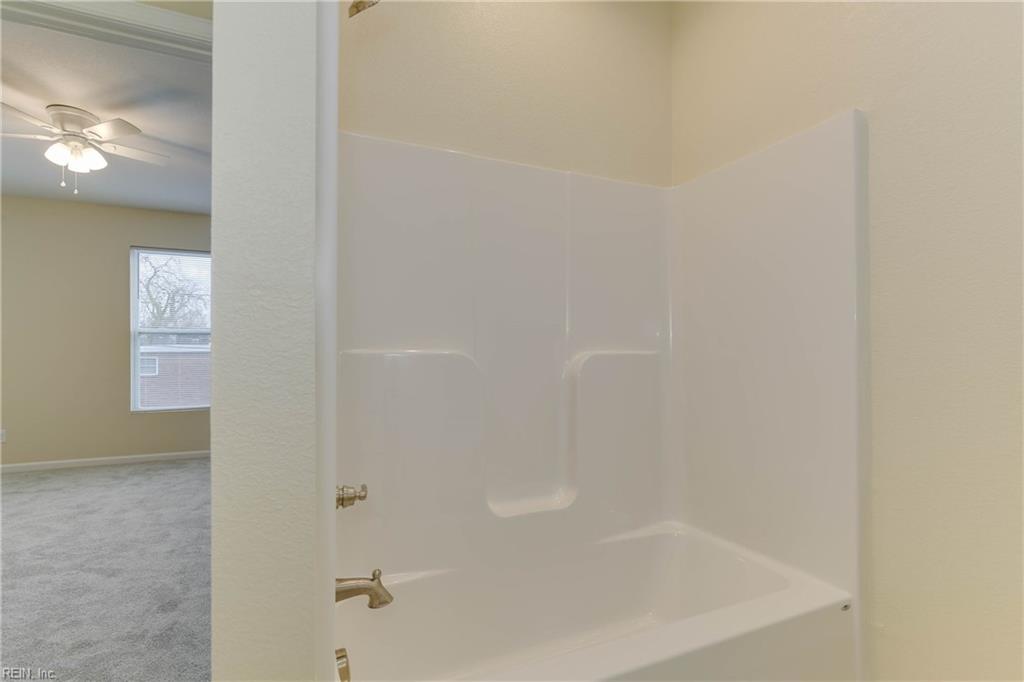 2331 Courtney Ave Property Photo 29