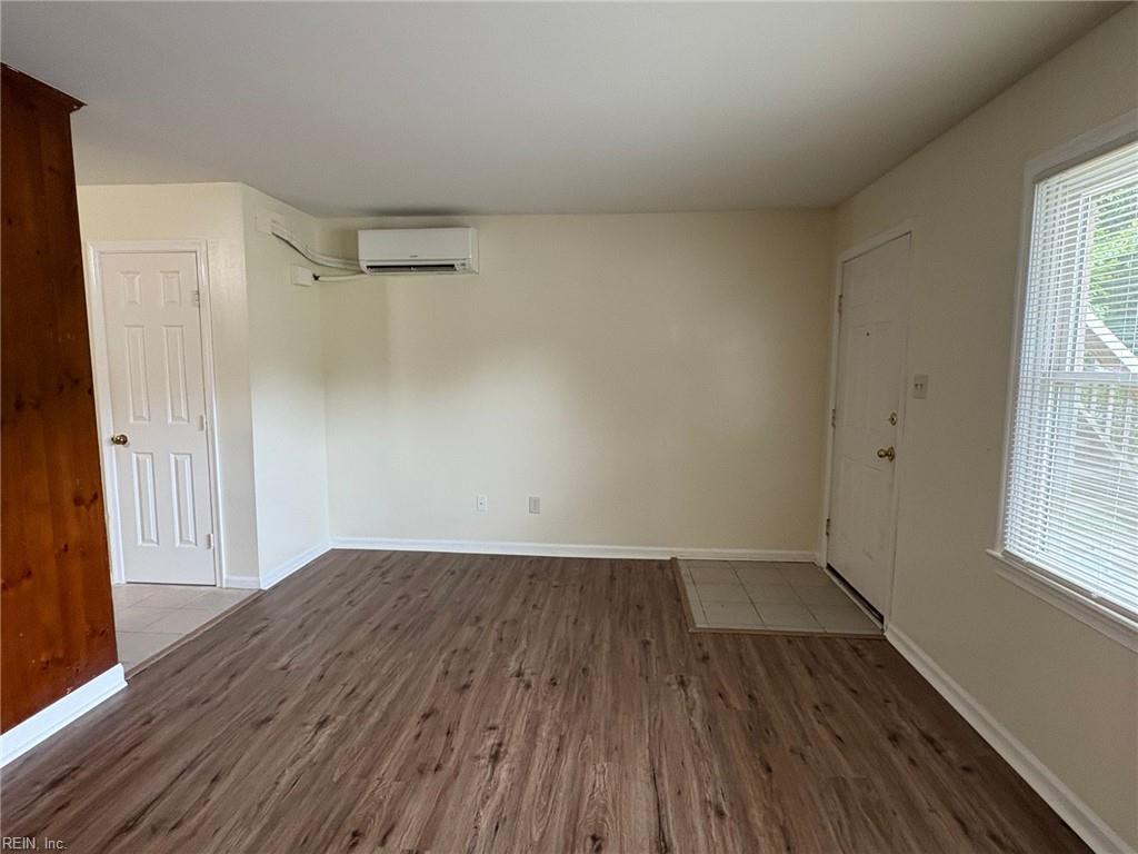 2518 Cedarwood Dr Property Photo 3