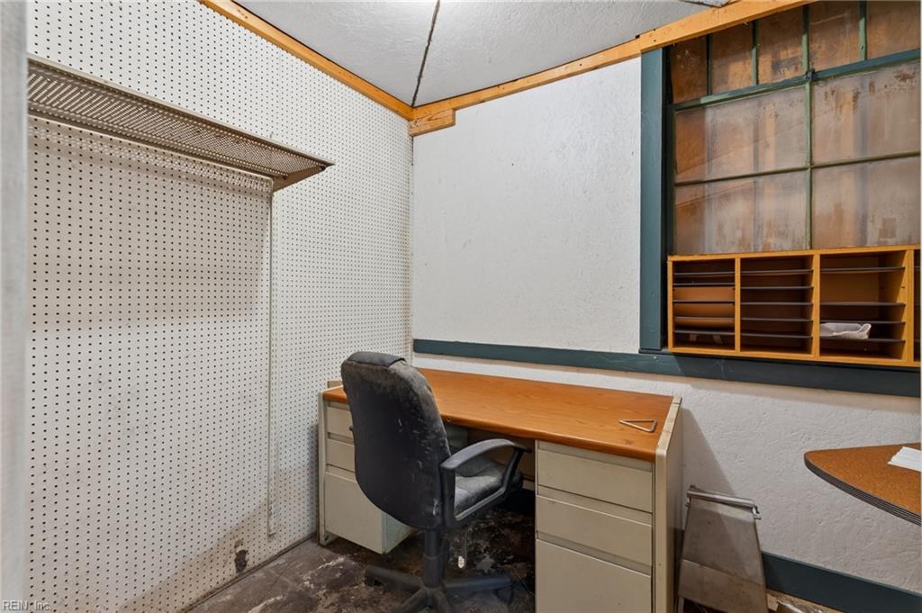 32129 Main St Property Photo 25
