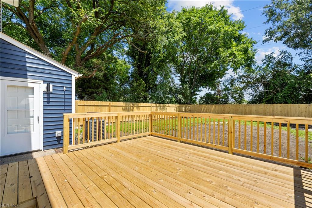 1416 Bolton St Property Photo 21