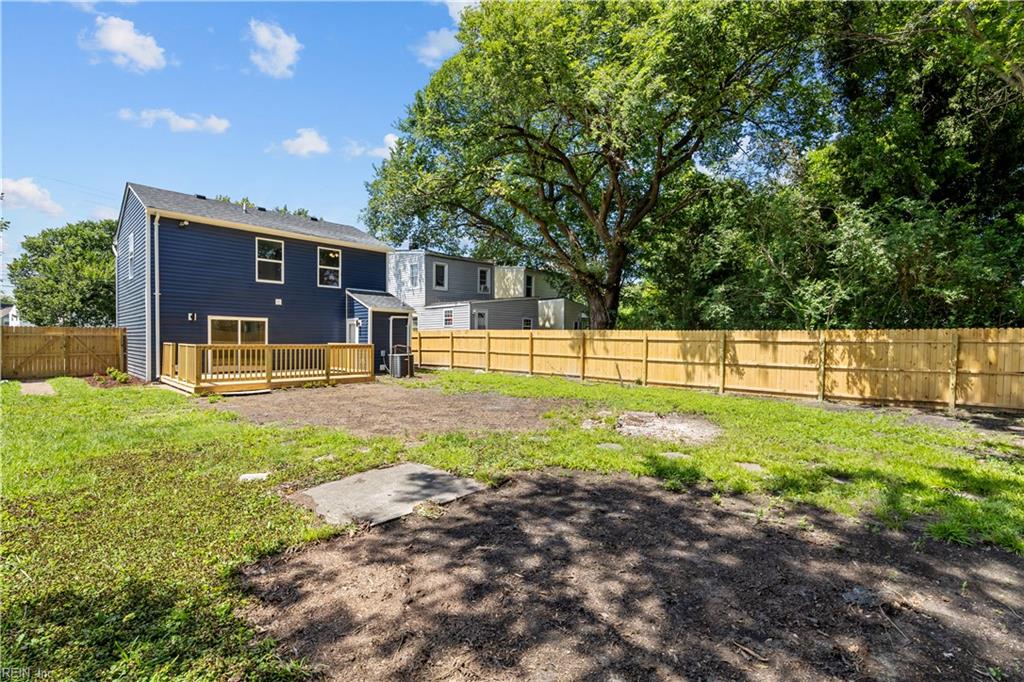 1416 Bolton St Property Photo 23