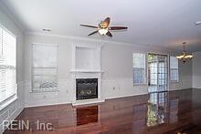 2028 Smallbrooke Ct Property Photo 8