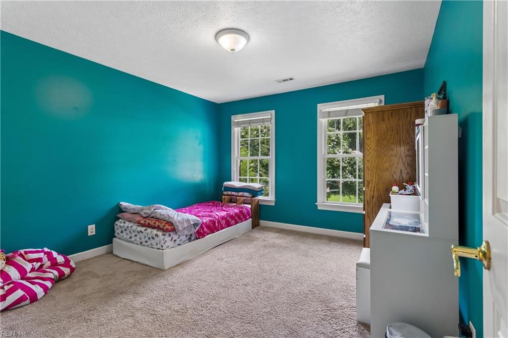 20711 Creekside Dr Property Photo 20