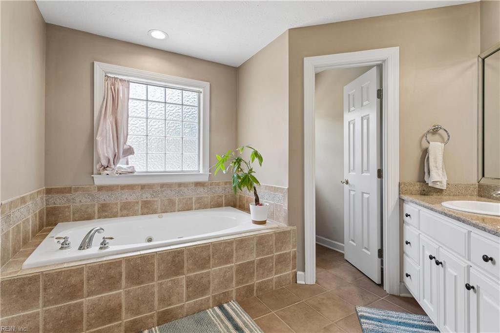 20711 Creekside Dr Property Photo 30