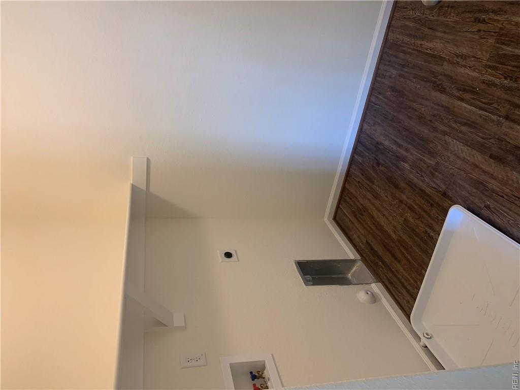 1011 Robinson Rd Property Photo 11