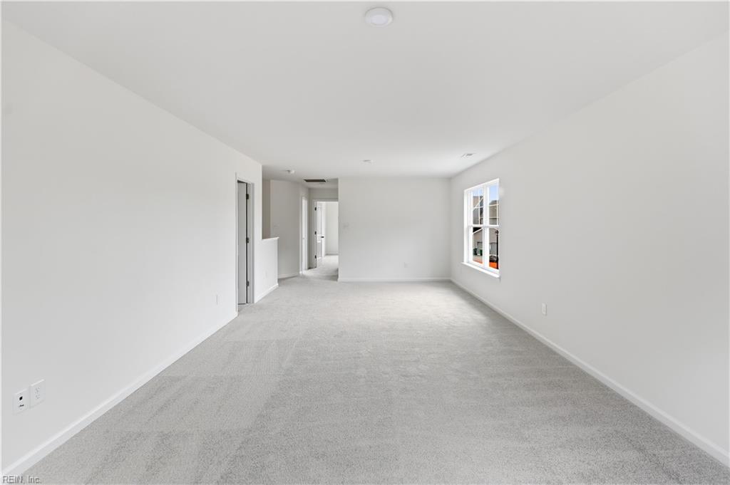 1533 Waltham Ln Property Photo 16