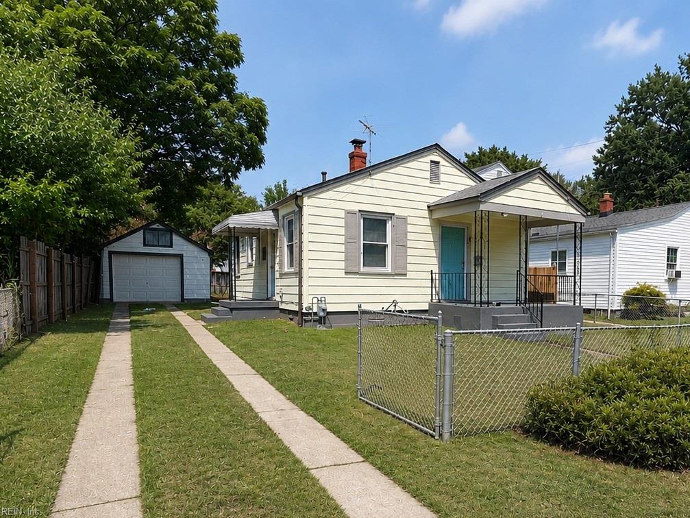 136 Mapleshade Ave Property Photo 1
