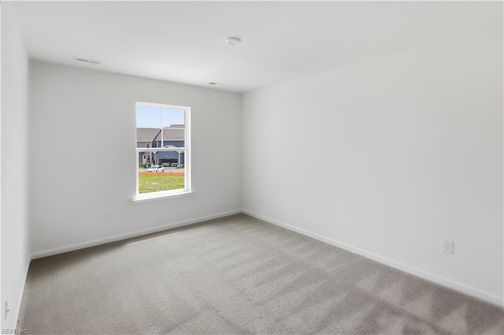1535 Waltham Ln Property Photo 18