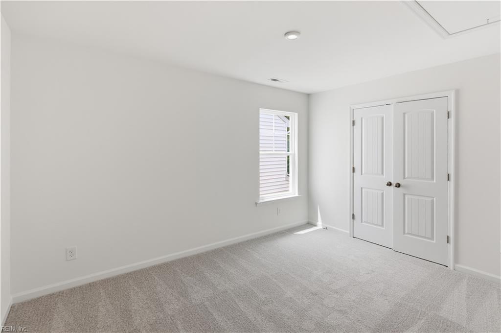 1535 Waltham Ln Property Photo 21
