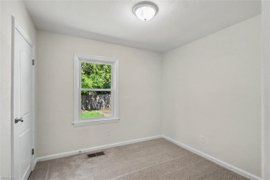 102 W Kelly Ave Property Photo 32