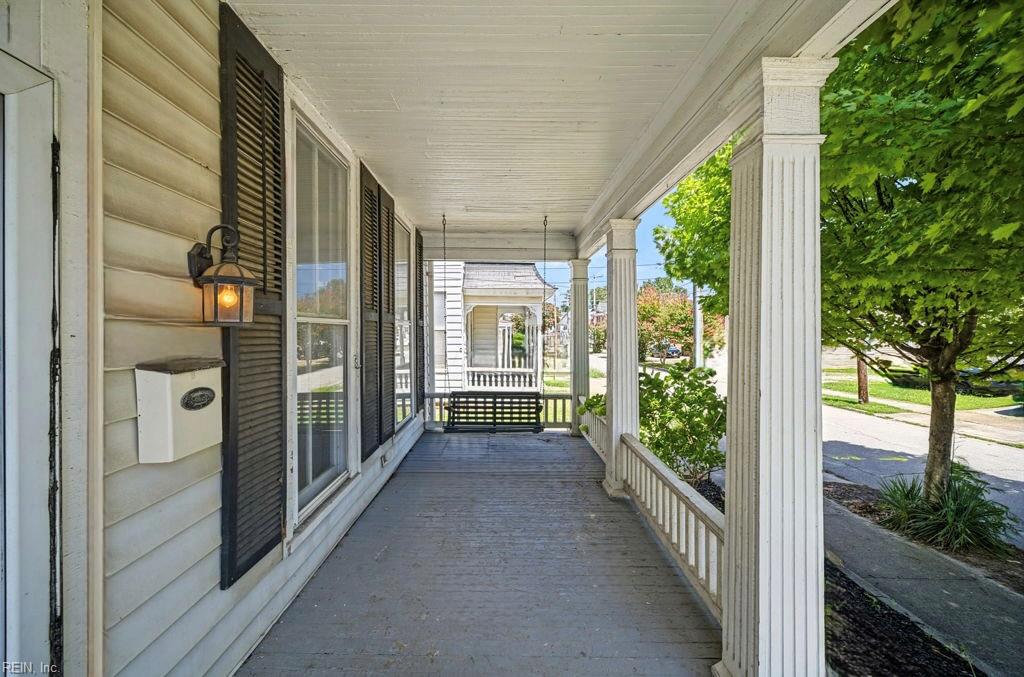 117 Clay St Property Photo 3