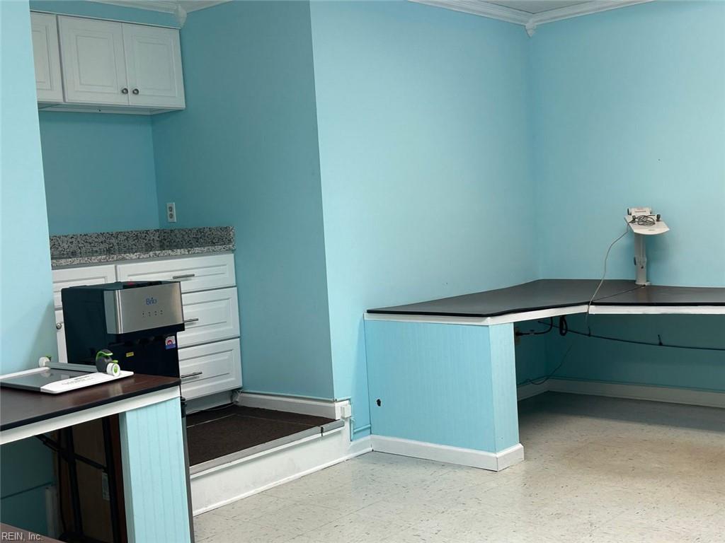 5121 E Virginia Beach Blvd Property Photo 8