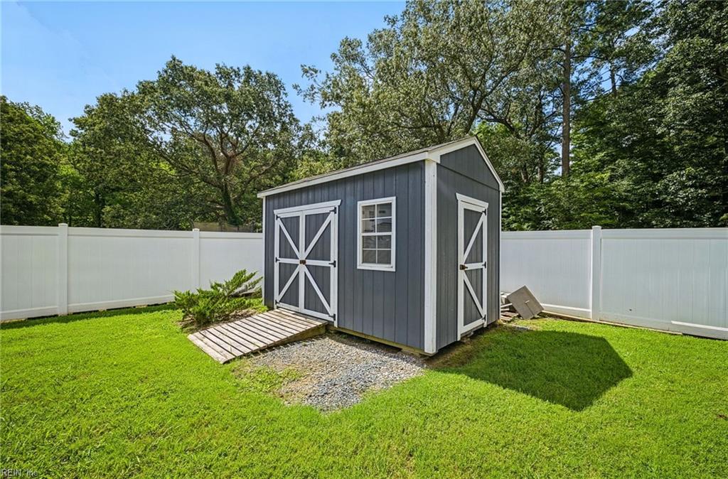 3957 Indian River Rd Property Photo 42
