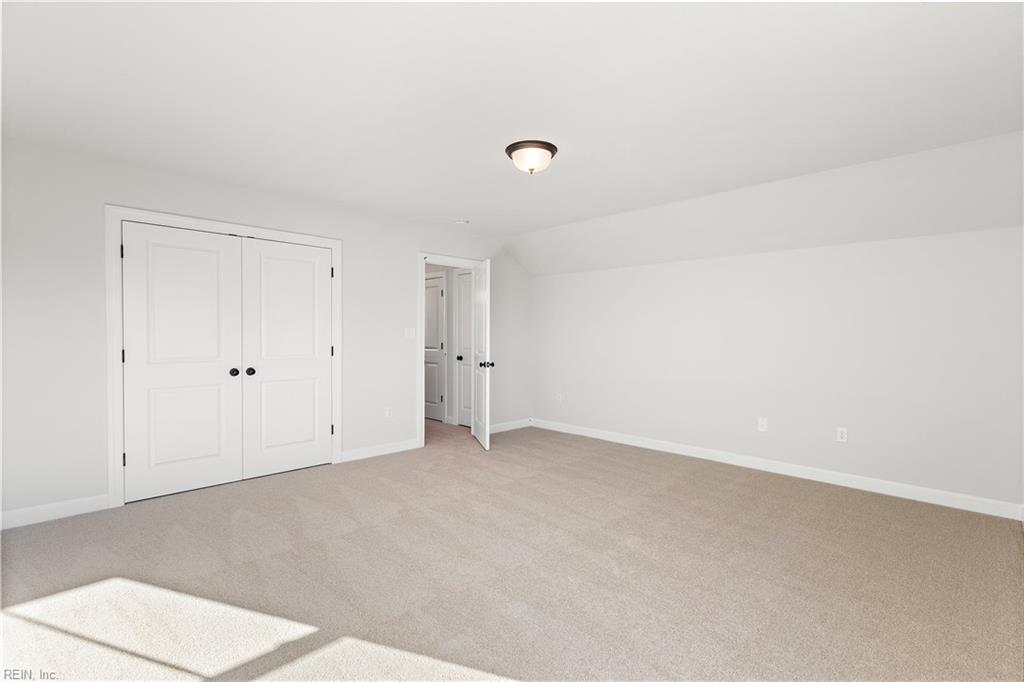 19 Mulligan Ln Property Photo 35