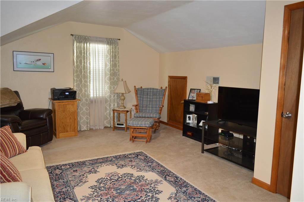 940 Saddleback Trail Rd Property Photo 13