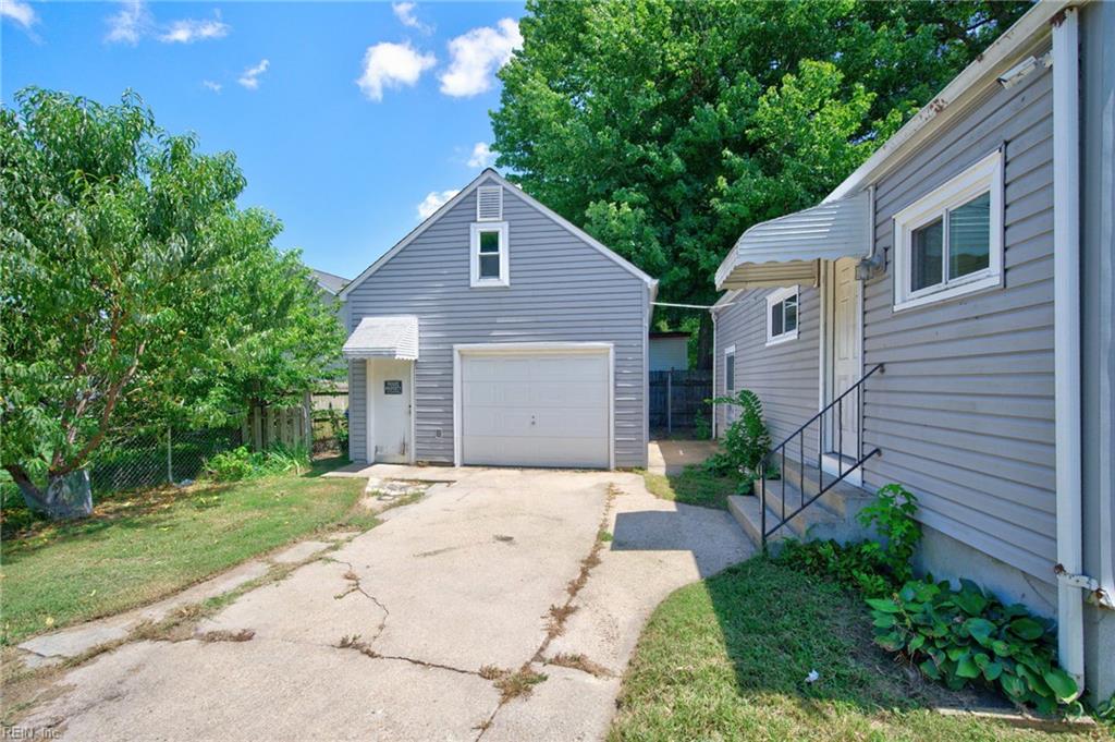 4710 Lind St Property Photo 21