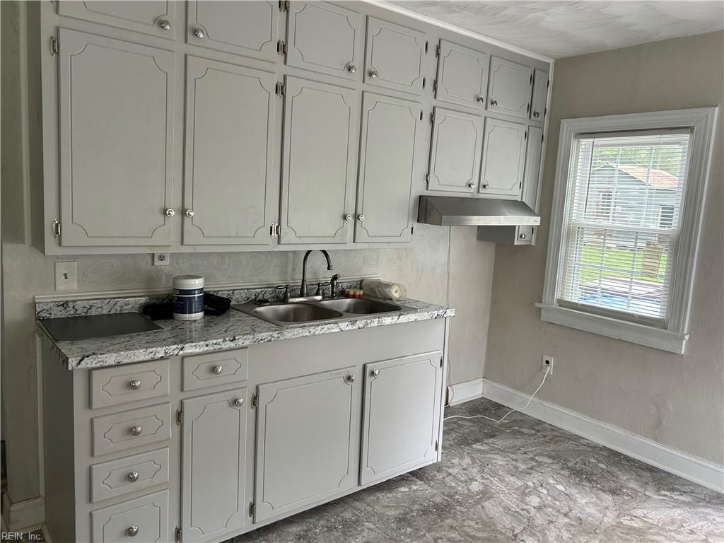 304 Centerville Tpke N Property Photo 6