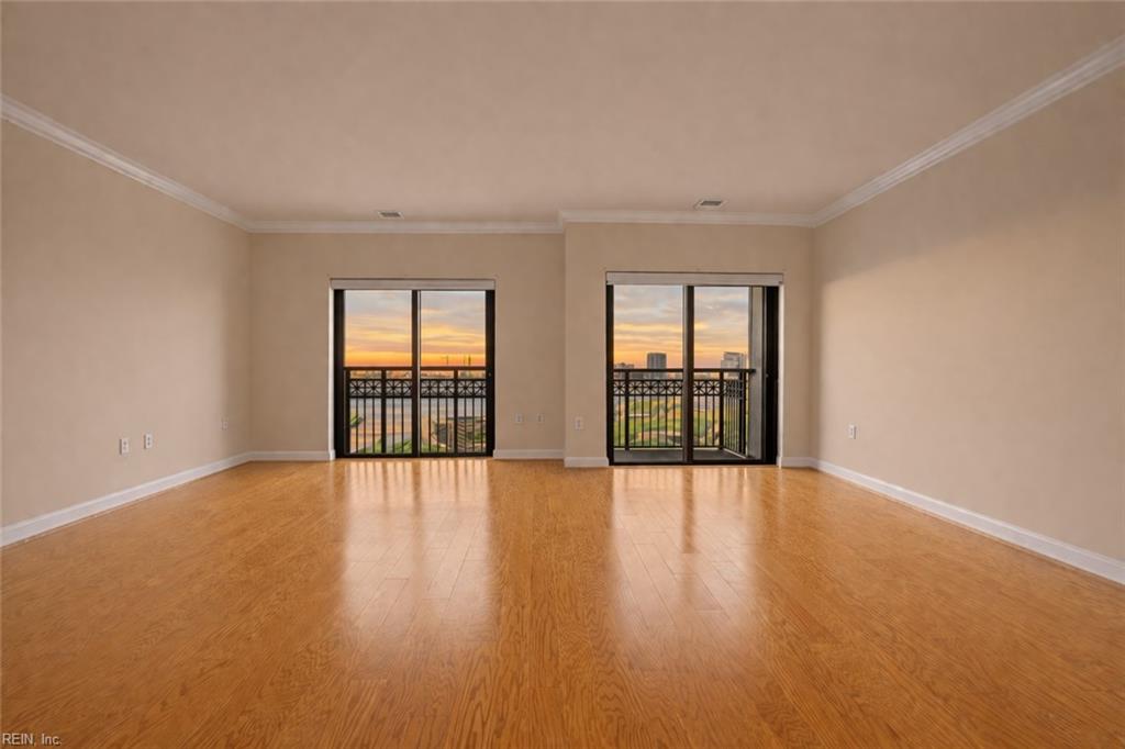 123 College Pl Property Photo 14