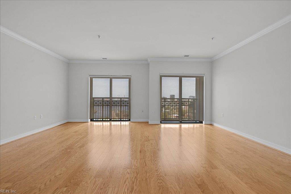 123 College Pl Property Photo 17