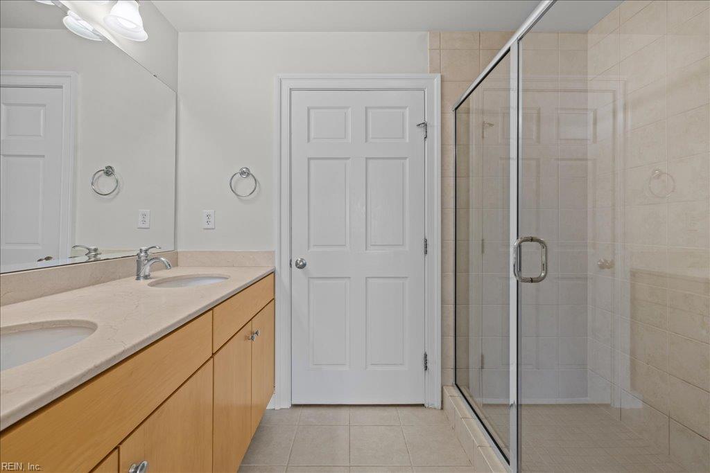 123 College Pl Property Photo 27