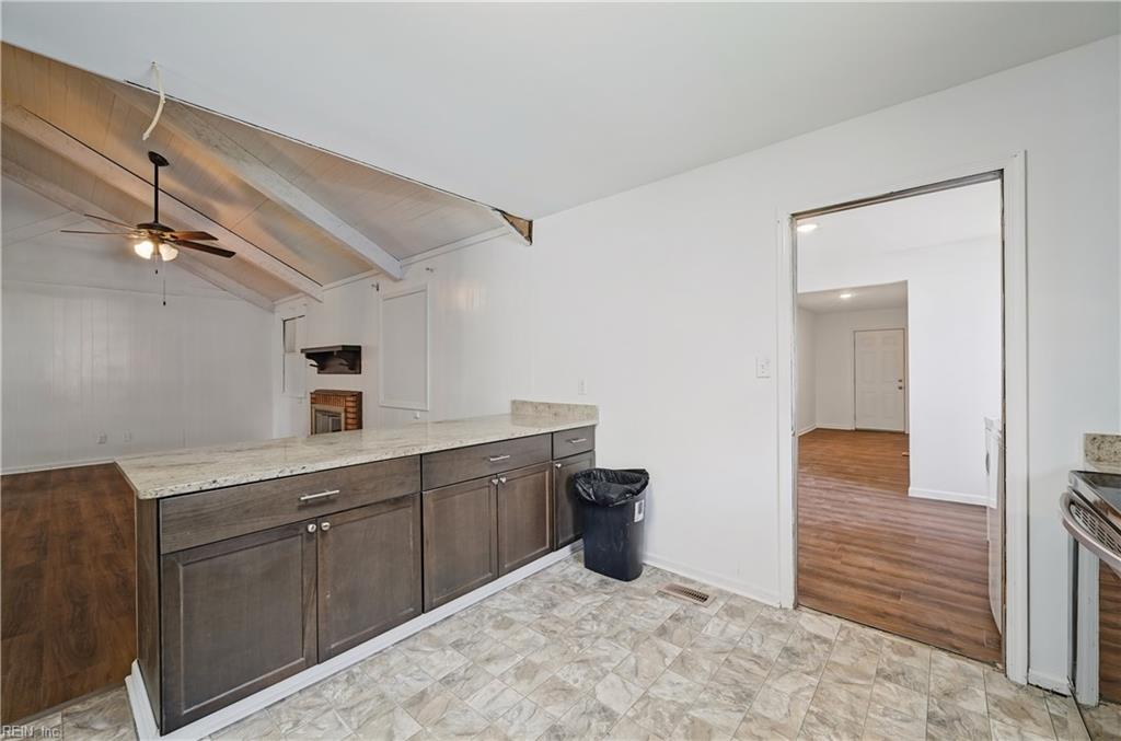 719 Mac Neil Dr Property Photo 13