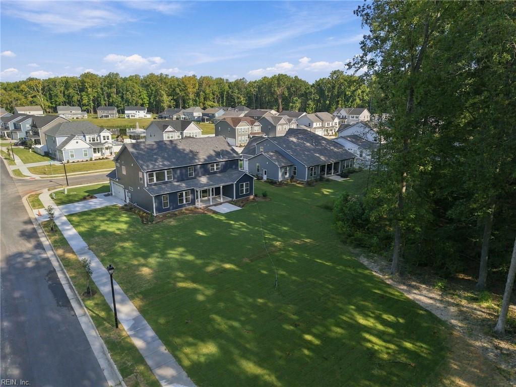 300 Rhapsody Dr Property Photo 5