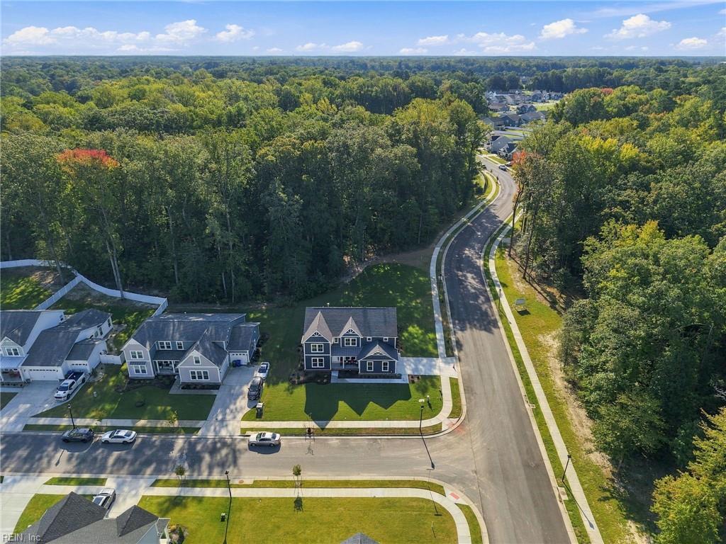 300 Rhapsody Dr Property Photo 6