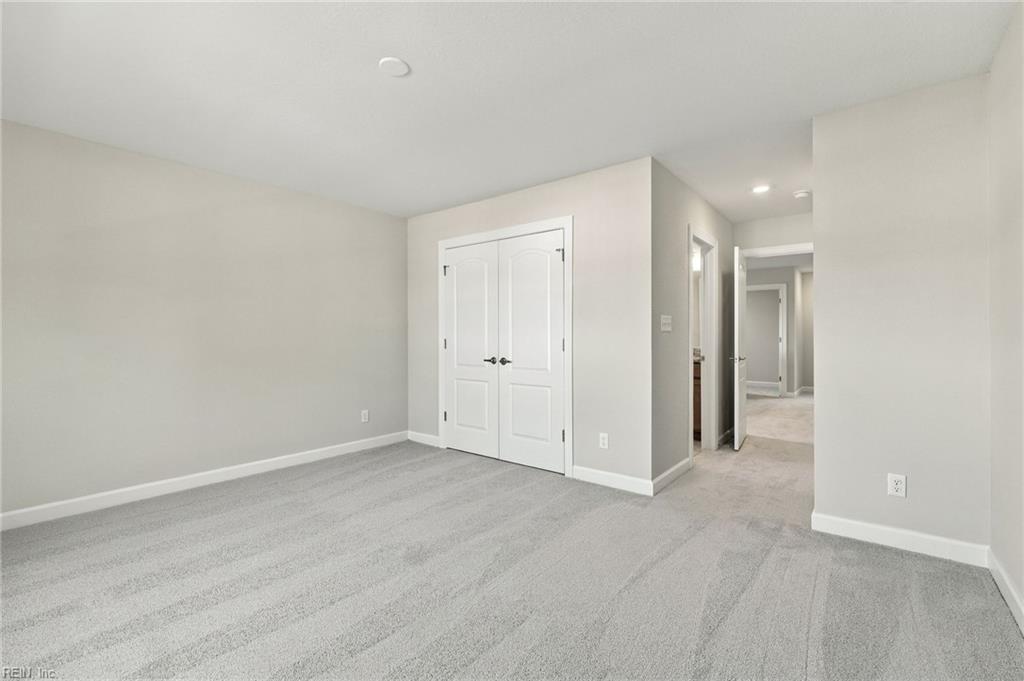 300 Rhapsody Dr Property Photo 27