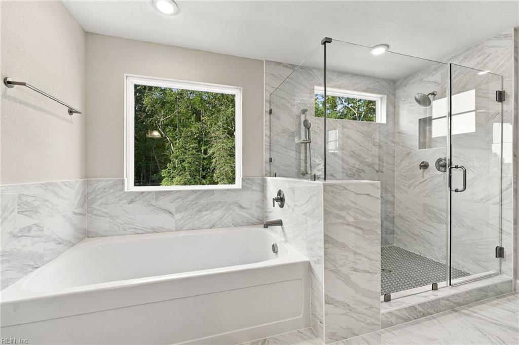 300 Rhapsody Dr Property Photo 43