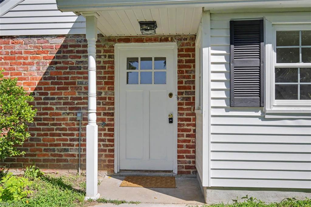 4206 Rose Ln Property Photo 4