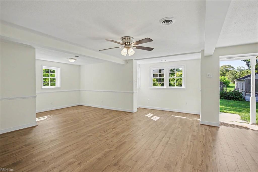 4206 Rose Ln Property Photo 7