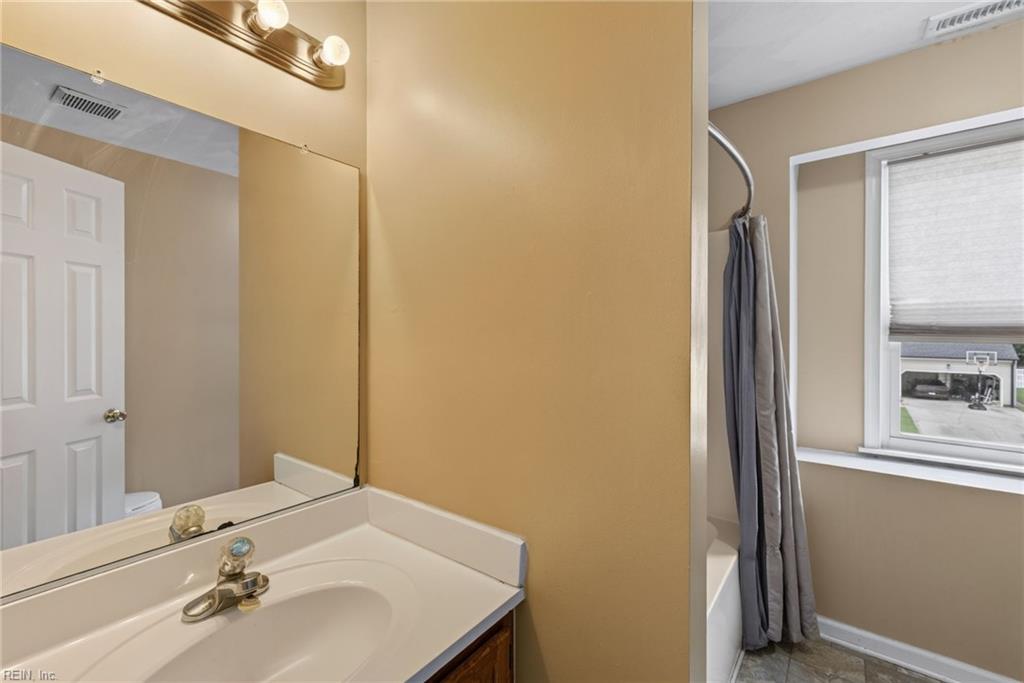 813 Stardale Dr Property Photo 31