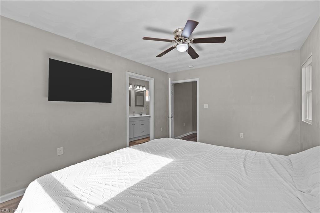 1324 Hawthorne Dr Property Photo 10